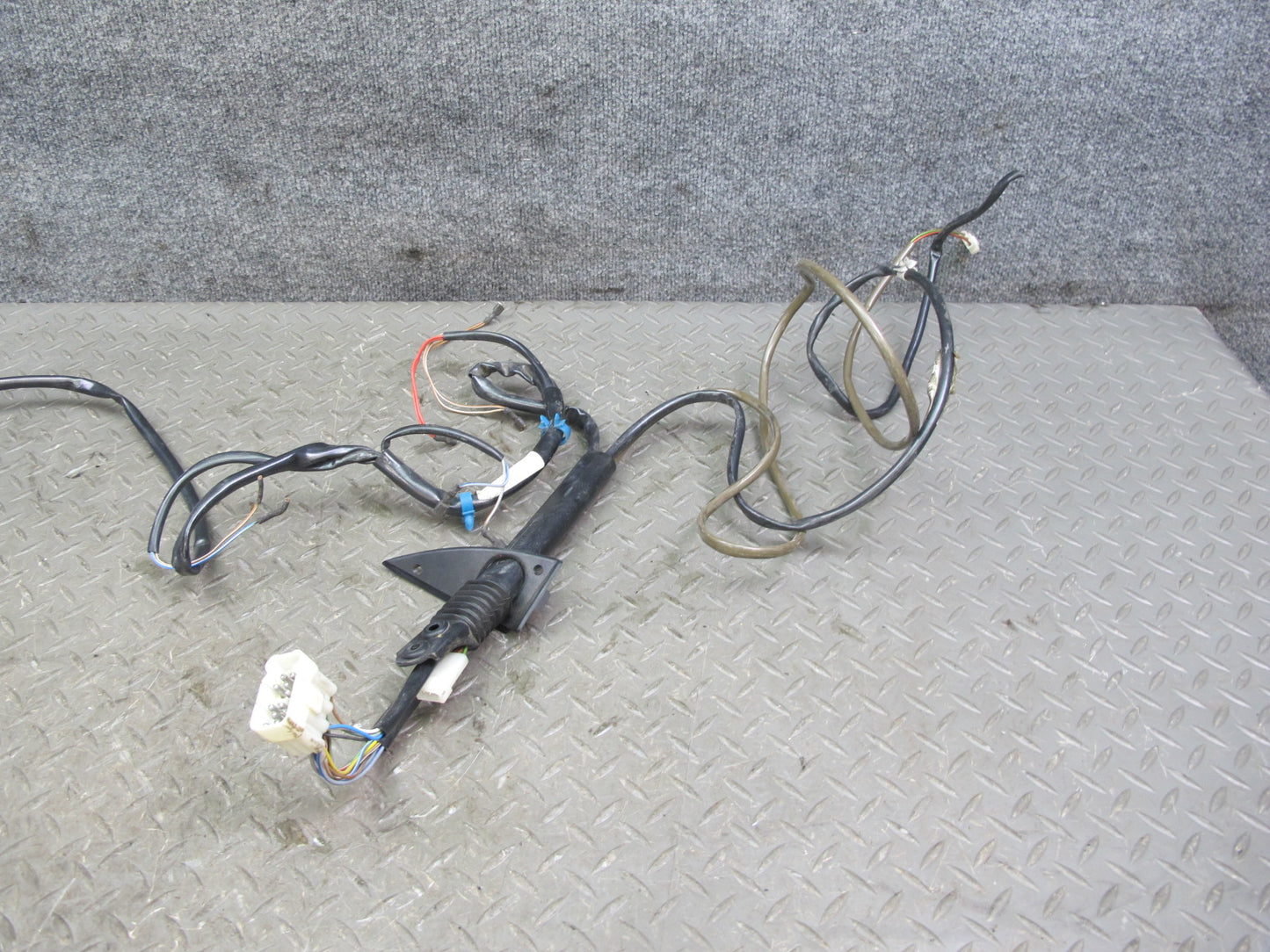 1983-1986 Porsche 928 S Left Right Side Door Lock Latch Handle Wire Harness Set