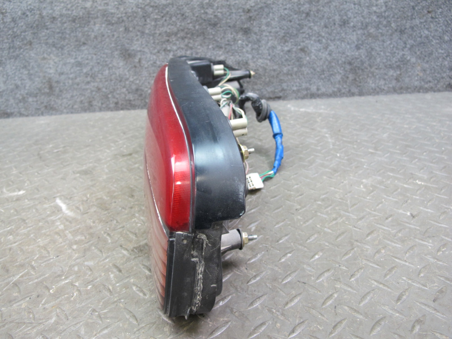 95-96 Lexus JZZ31L SC400 SC300 Rear Left Tail Light Lamp OEM