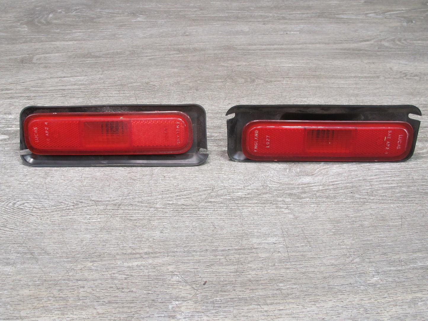 75-82 Triumph TR7 Set of 2 Raer Left & Right Side Marker Light Lamp OEM