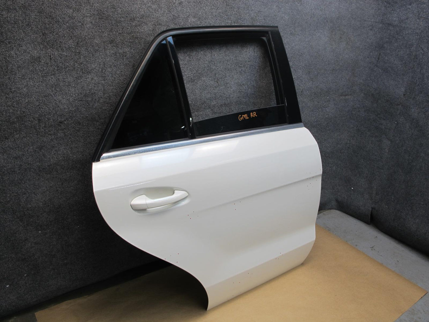 2012-2019 Mercedes W166 ML GLE Rear Right Side Door Shell Panel Cover W/ Glass