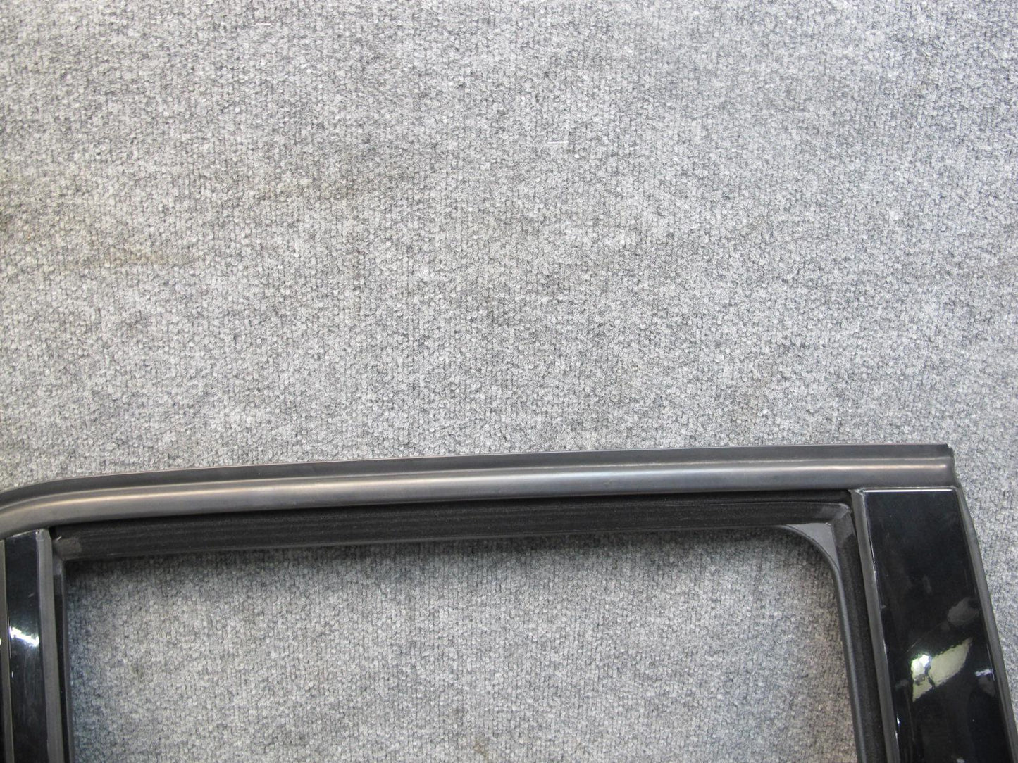 2012-2019 Mercedes W166 ML GLE Rear Right Side Door Shell Panel Cover W/ Glass