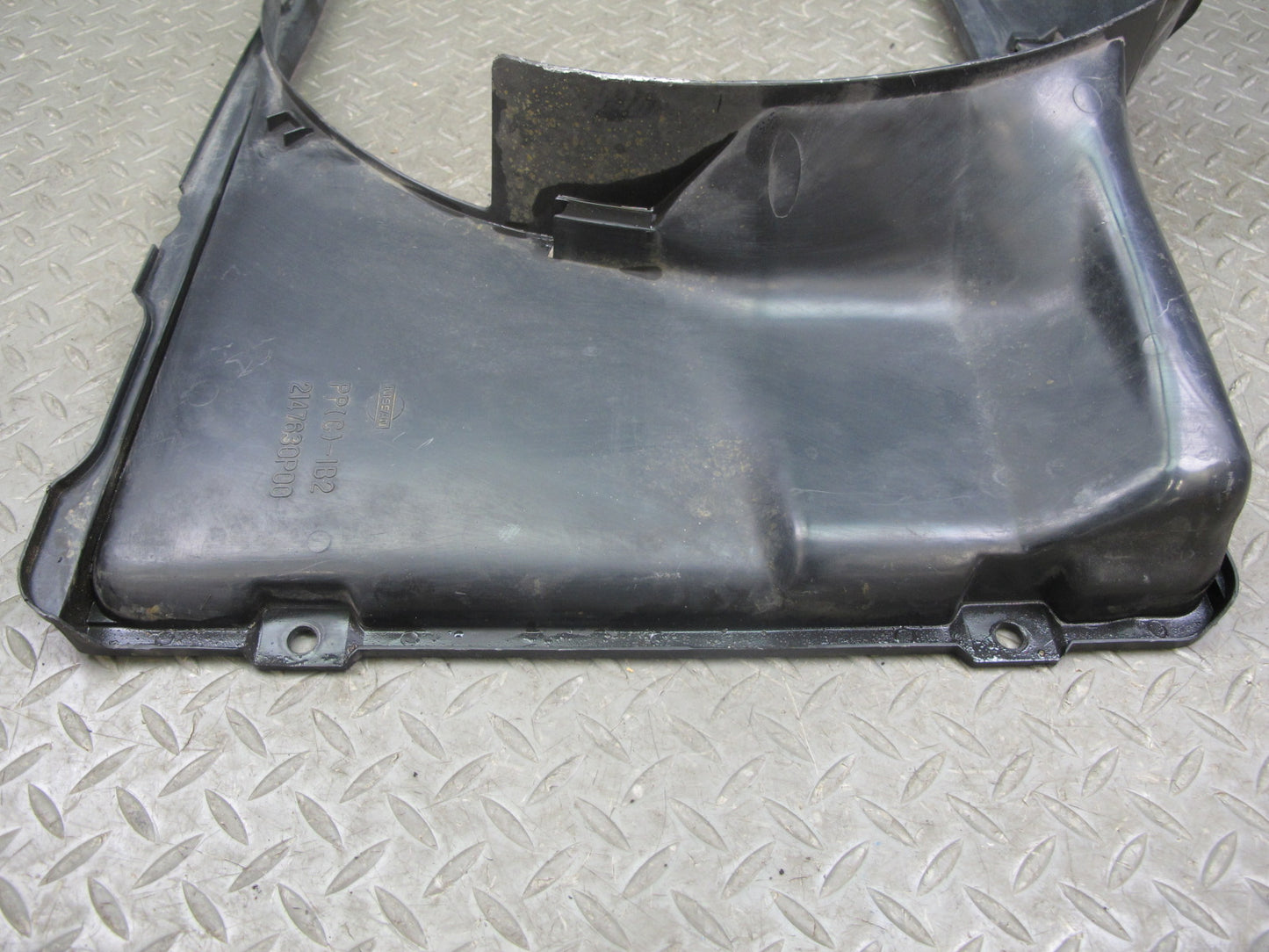 90-96 Nissan Z32 300ZX NON Turbo Engine Cooling Fan Shroud 21476-30P00 OEM