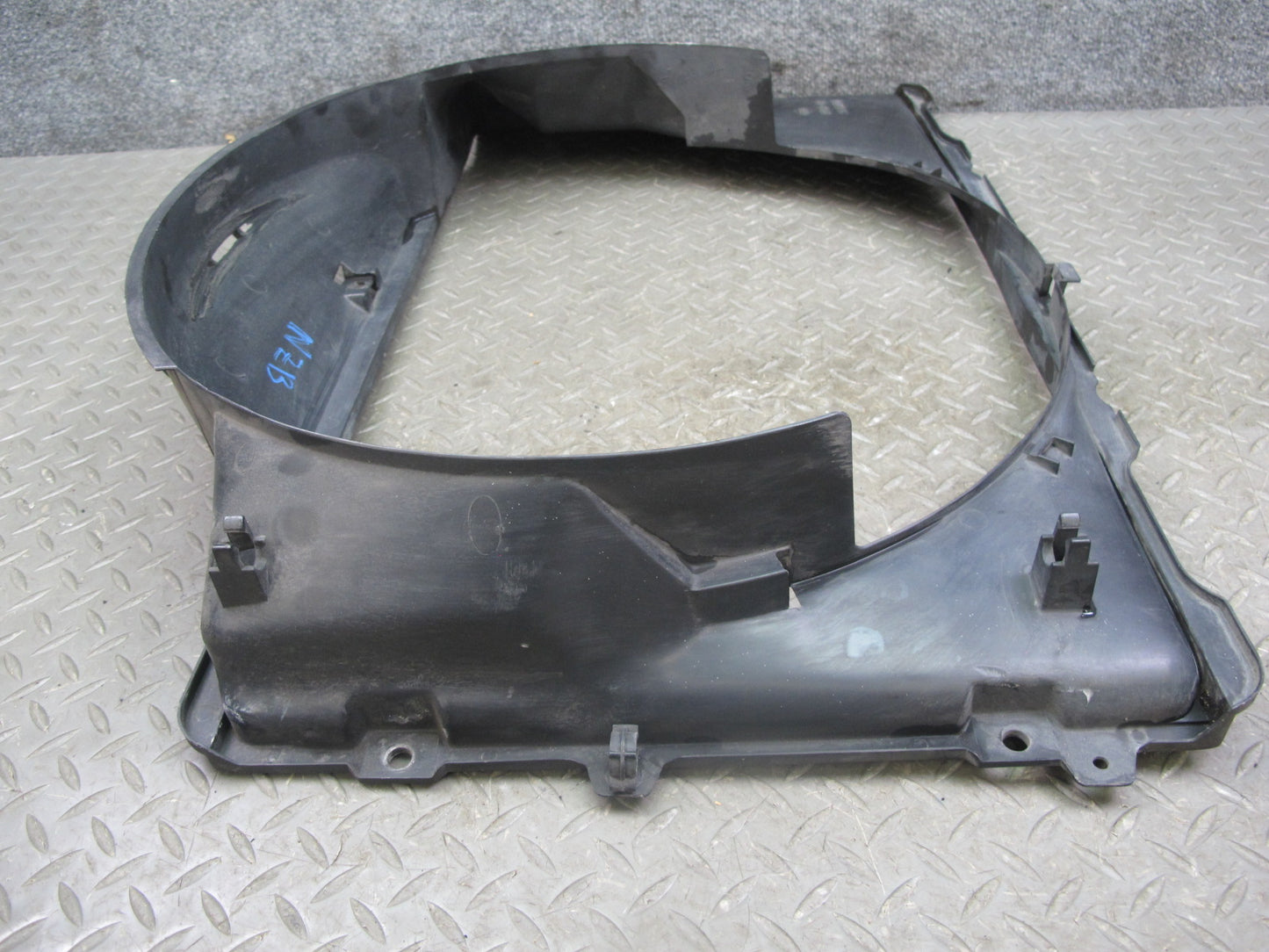 90-96 Nissan Z32 300ZX NON Turbo Engine Cooling Fan Shroud 21476-30P00 OEM