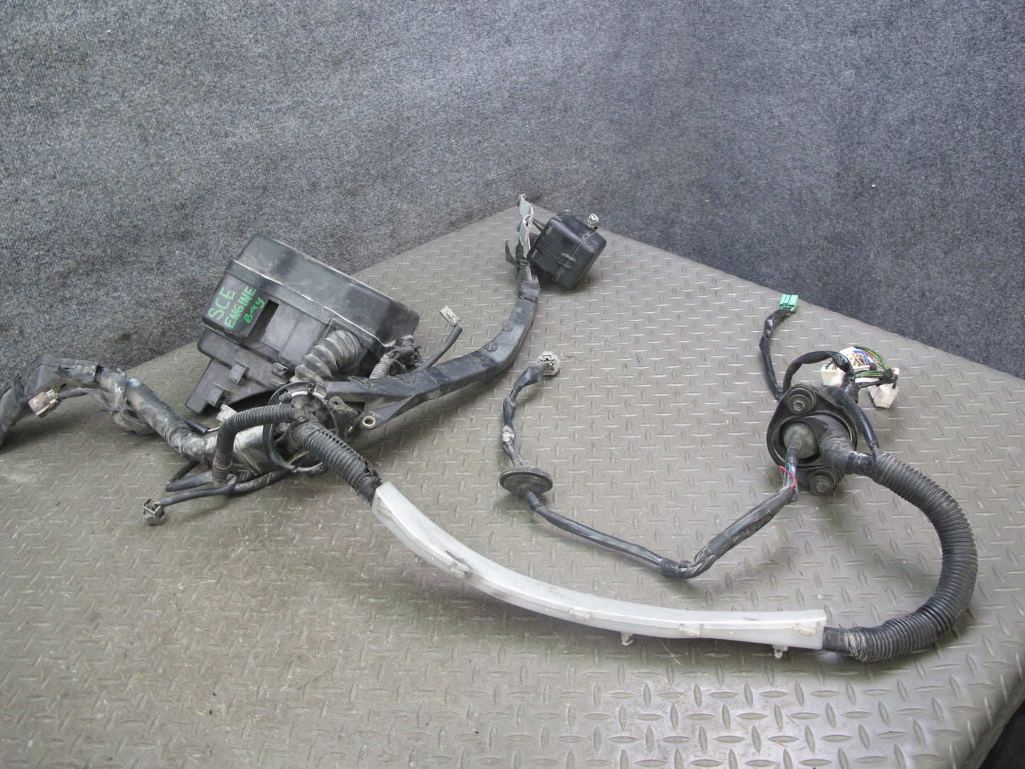 1995 Lexus JZZ31L SC300 2JZGE Engine Bay Fusebox w Wire Wiring Harness OEM