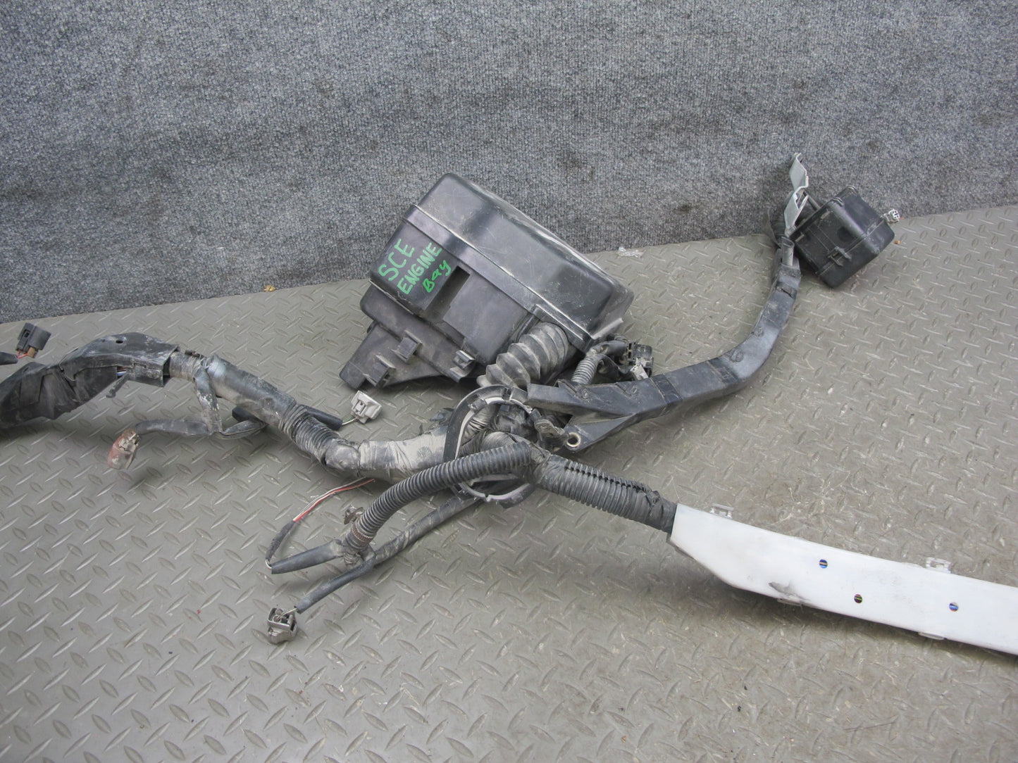 1995 Lexus JZZ31L SC300 2JZGE Engine Bay Fusebox w Wire Wiring Harness OEM