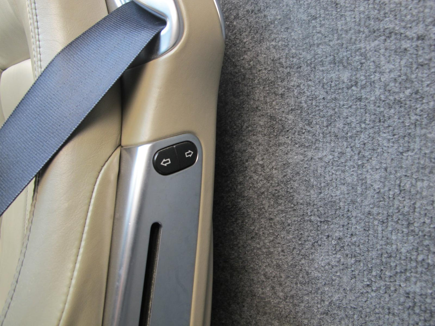 07-11 Bentley Continental GTC Convertible Front & Rear Leather Seat Beige Set