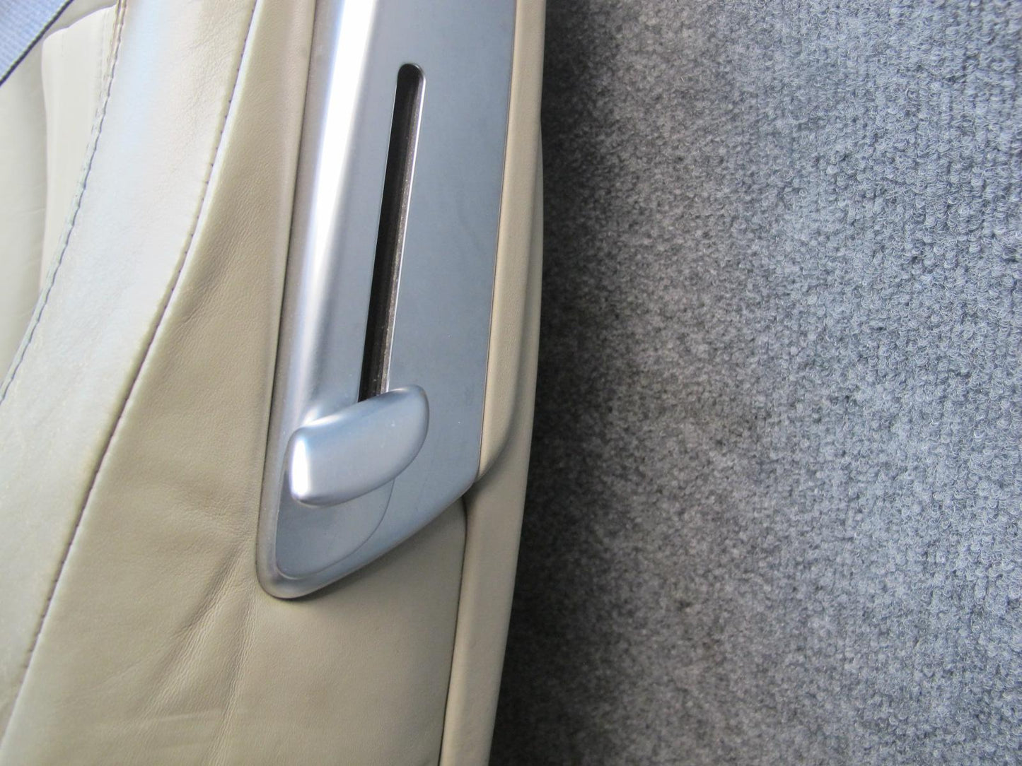 07-11 Bentley Continental GTC Convertible Front & Rear Leather Seat Beige Set