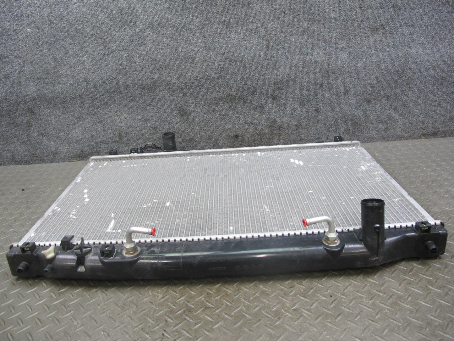 92-96 Lexus JZZ31L SC300 3.0L 2JZGE A/T Engine Motor Cooling Radiator OEM