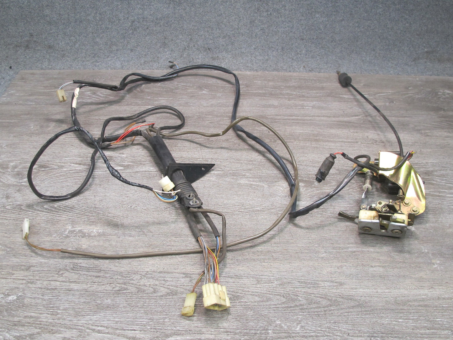 1983-1986 Porsche 928 S Right Pass Side Door Lock Latch Wire Harness Assembly