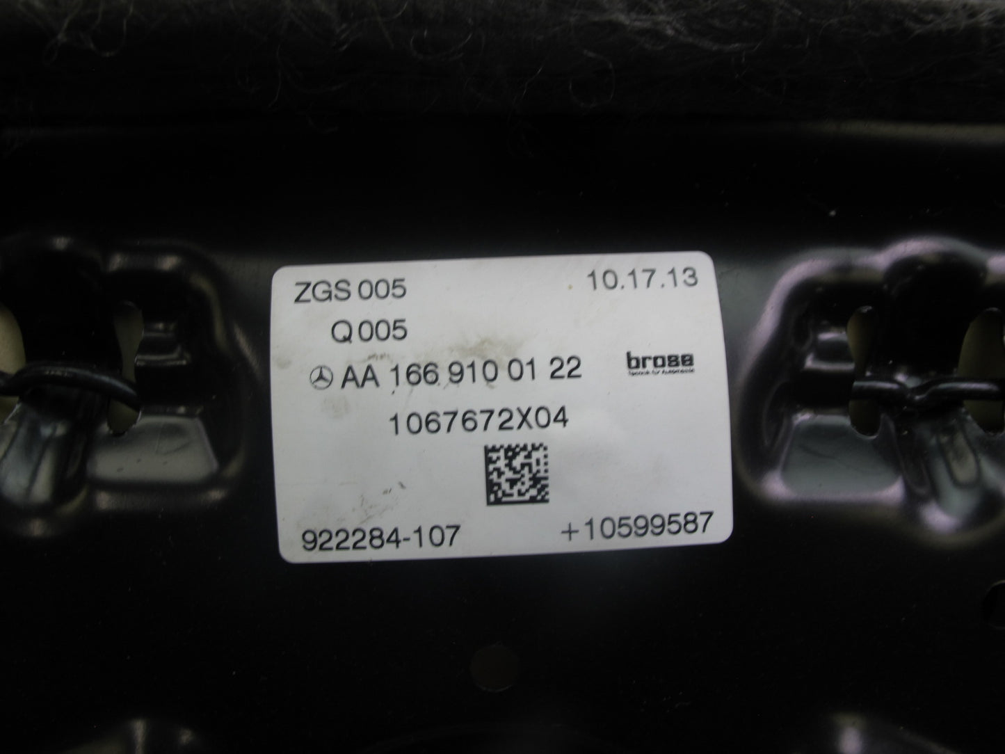 2012-2019 Mercedes W166 ML GLE Front Left Side Seat Lower Leather Cushion