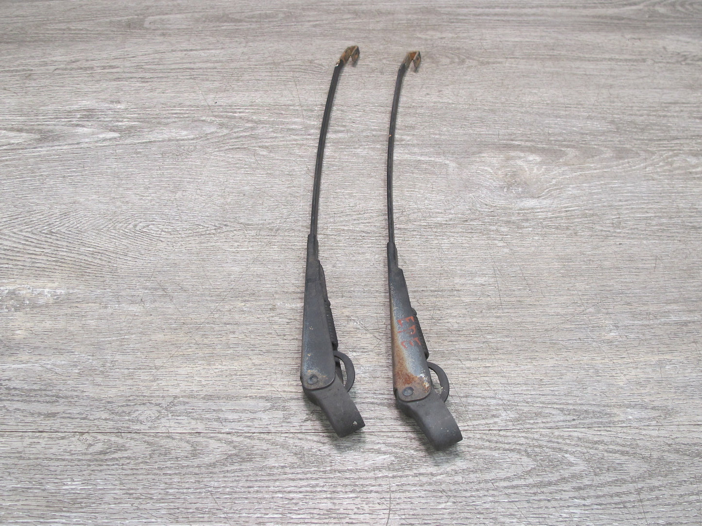 1983-1995 Porsche 928 S Front Left & Right Side Windshield Wiper Arm Set of 2