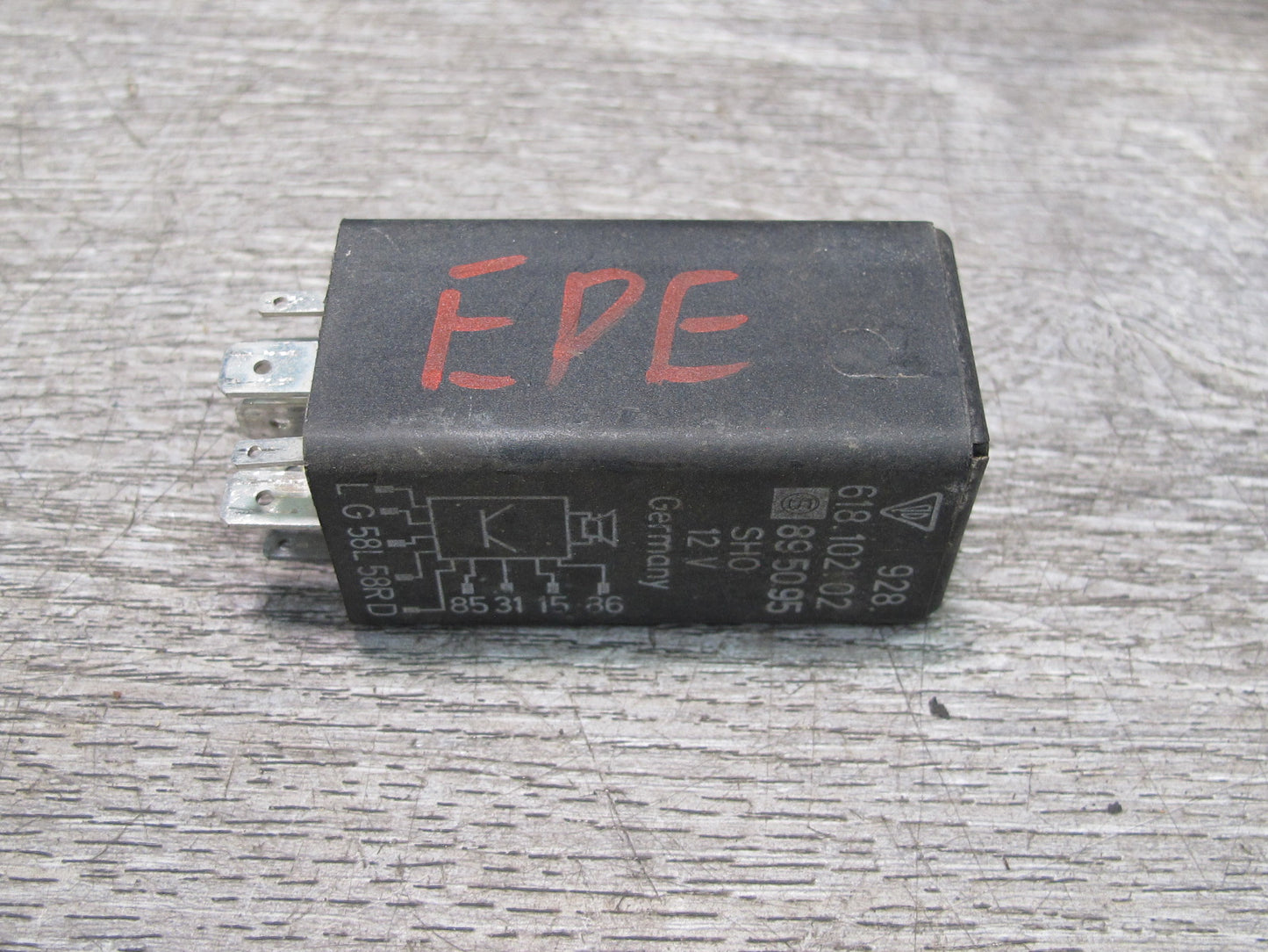 1978-1995 Porsche 928 S Seat Belt Warning Relay 92861810202