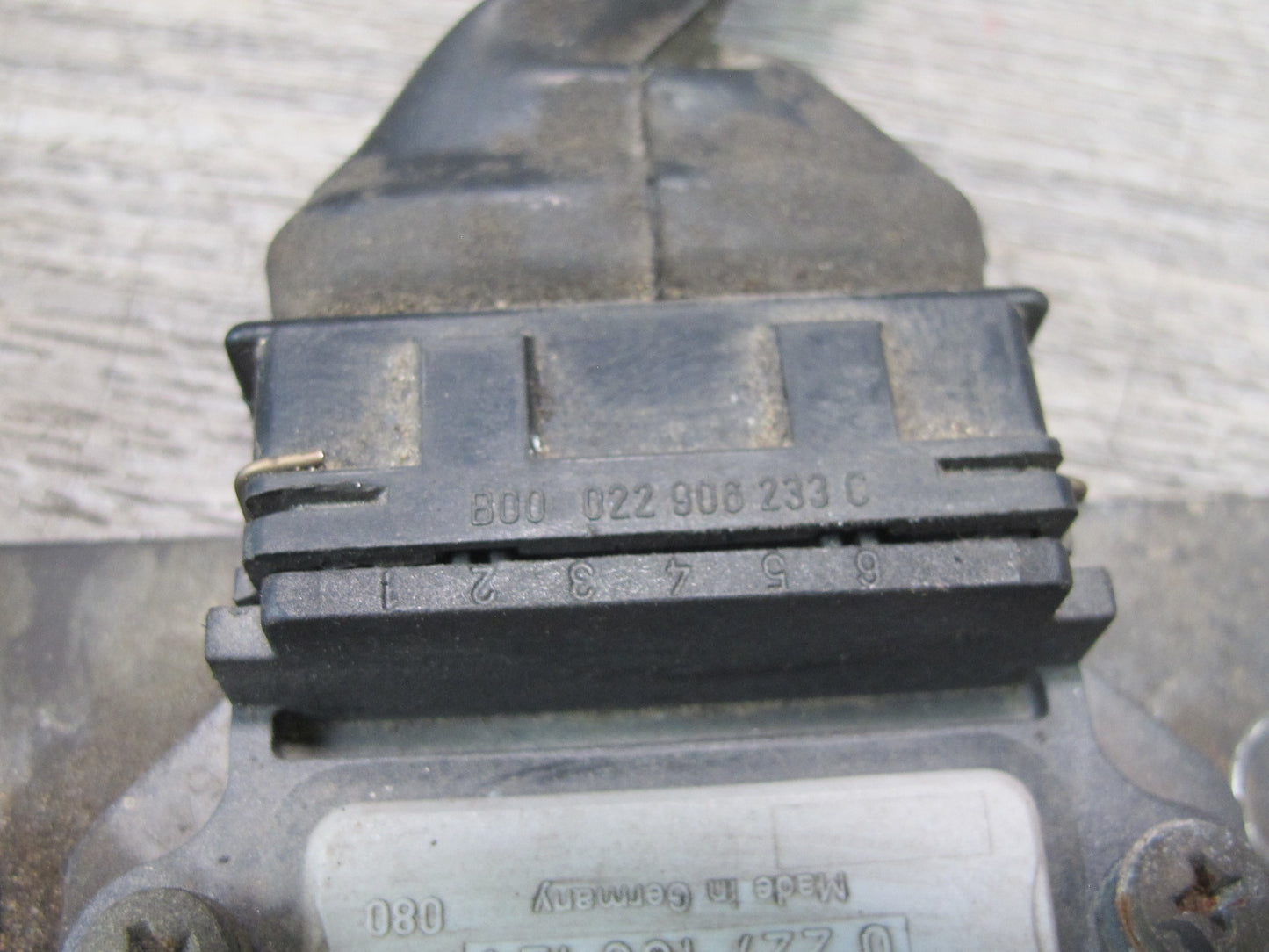1984-1986 Porsche 928 S Engine Ignition Control Module Assembly