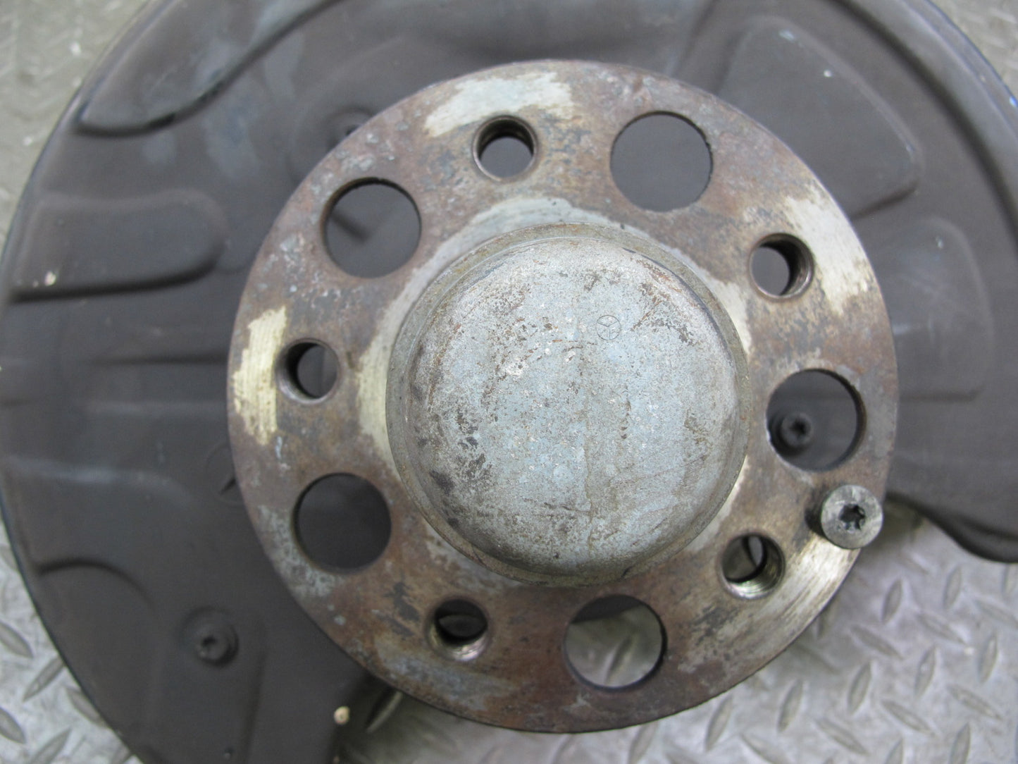 03-08 Mercedes R230 Sl-class Front Left Spindle Knuckle Wheel Hub Bearing OEM
