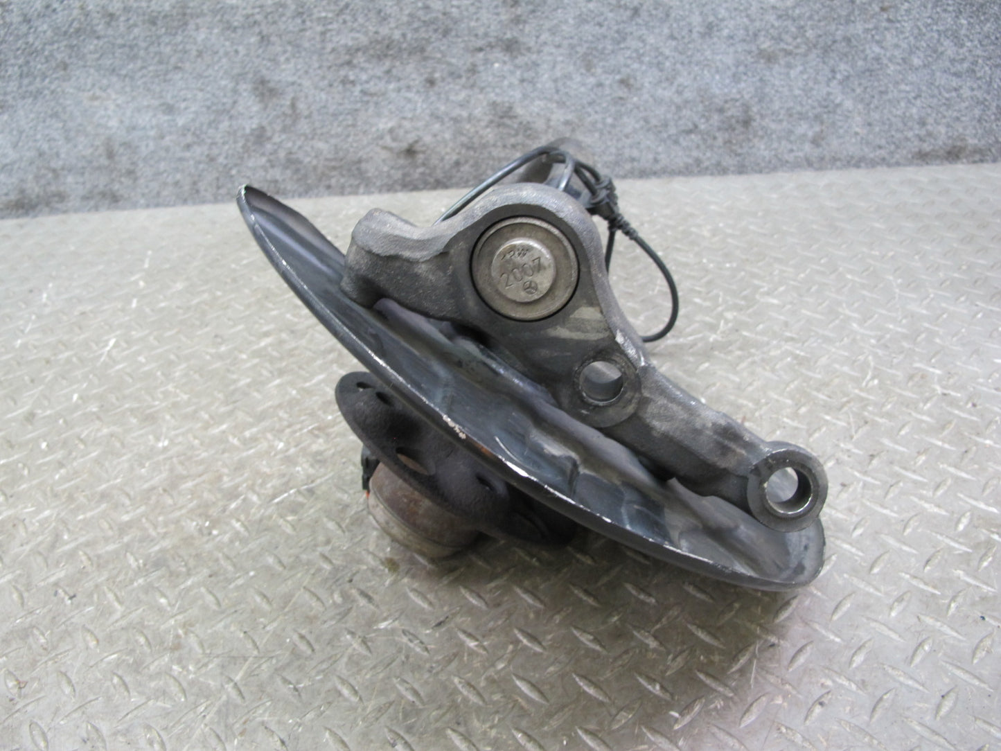 03-08 Mercedes R230 Sl-class Front Left Spindle Knuckle Wheel Hub Bearing OEM