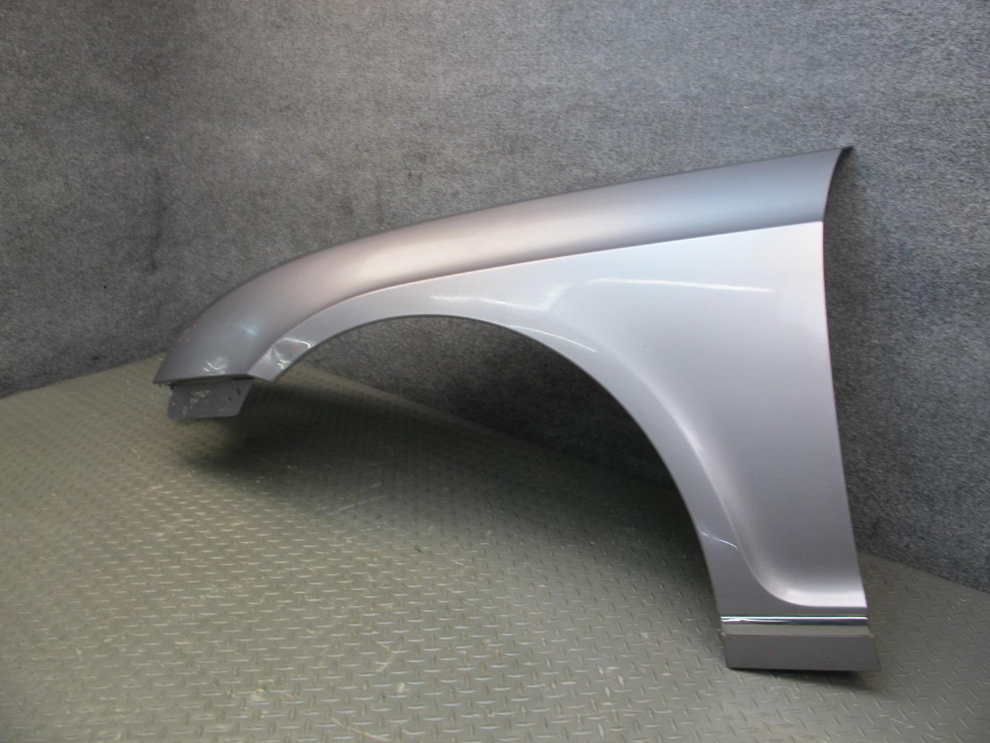 03-10 Bentley Continental GT GTC Front Left Fender Shell Panel 3W8821021P Silver