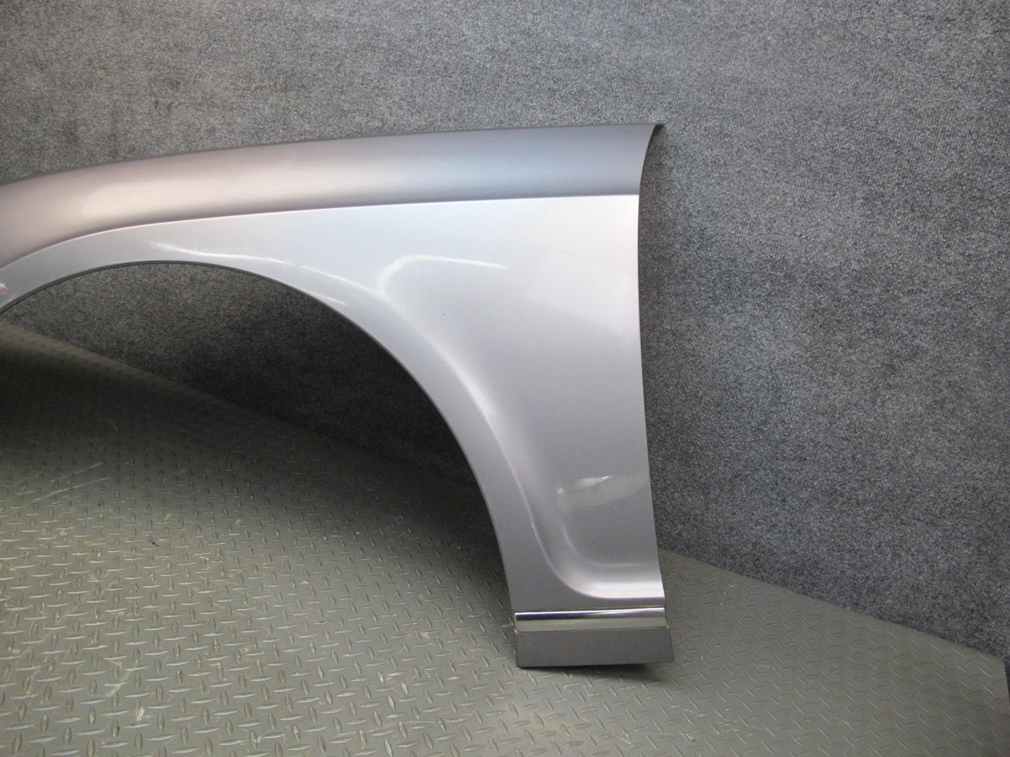 03-10 Bentley Continental GT GTC Front Left Fender Shell Panel 3W8821021P Silver