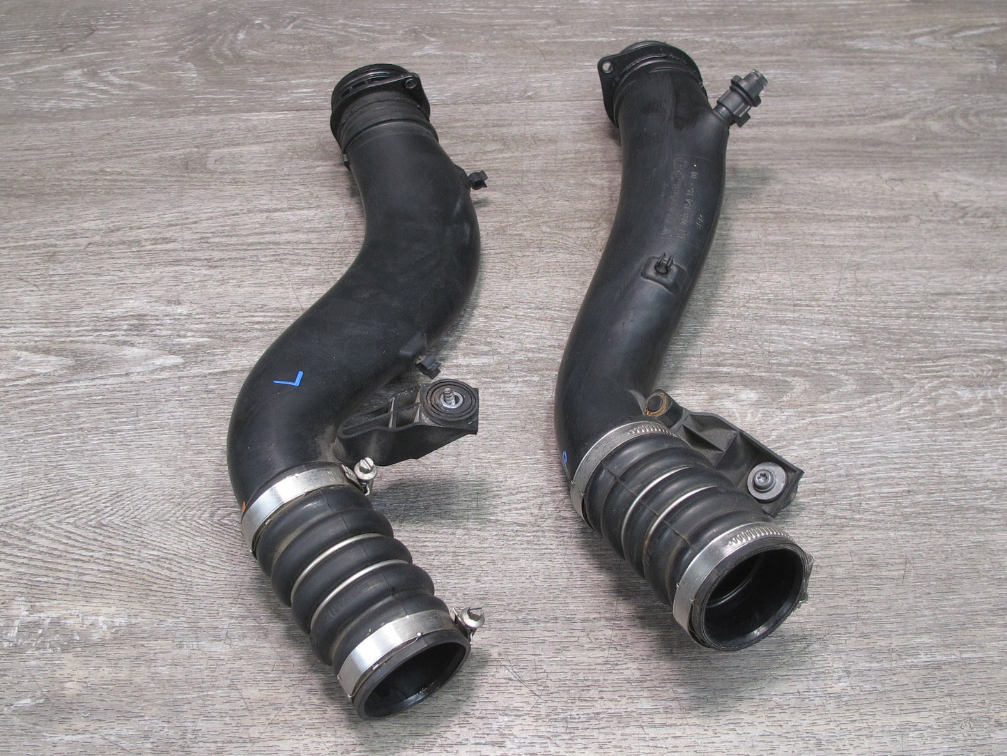 2011-2018 Porsche Cayenne 958 Turbo Intercooler Air Intake Hose Pipe Set of 2