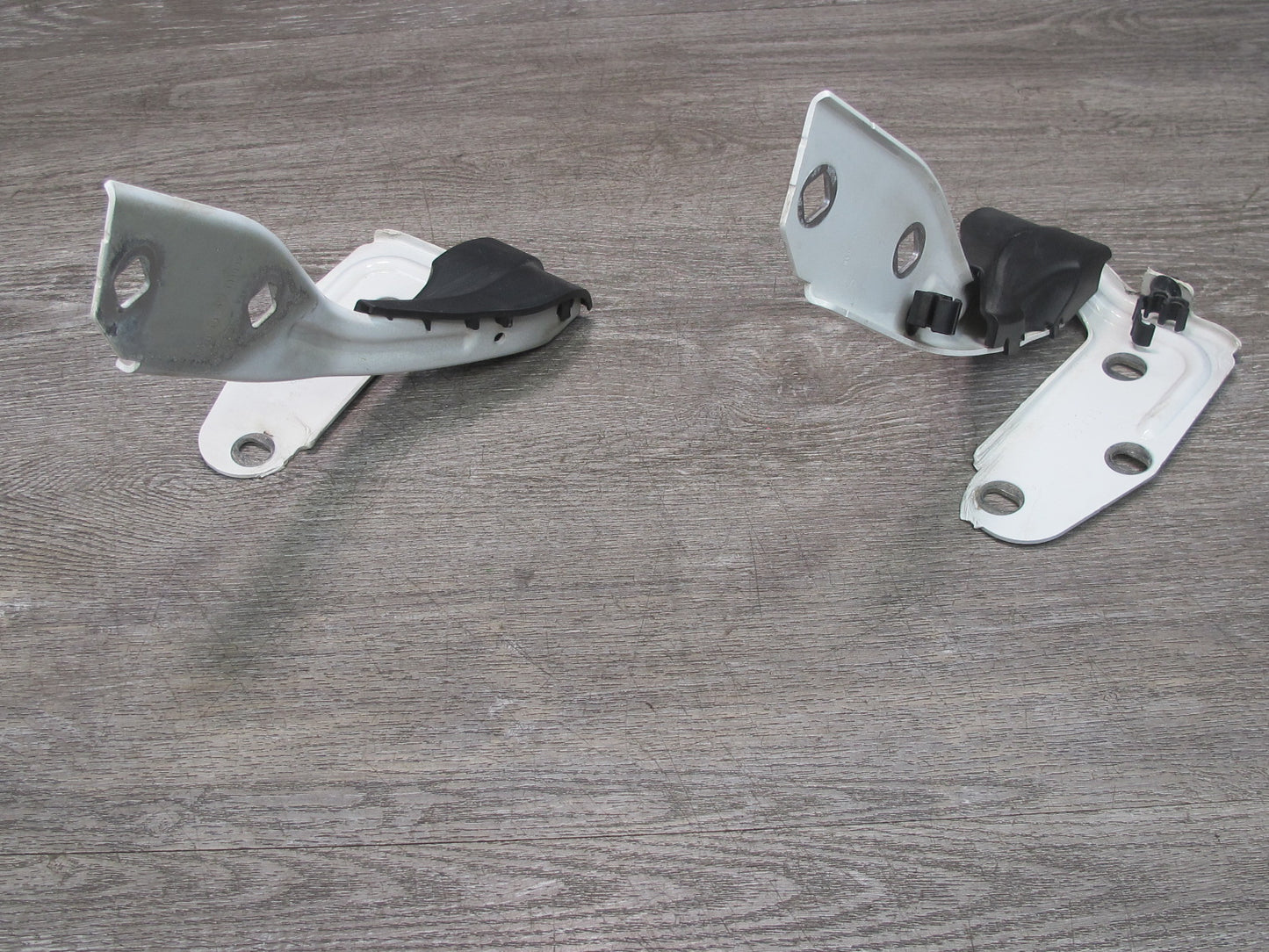 2011-2014 Porsche Cayenne 958 Front Left & Right Hood Hinge Set of 2
