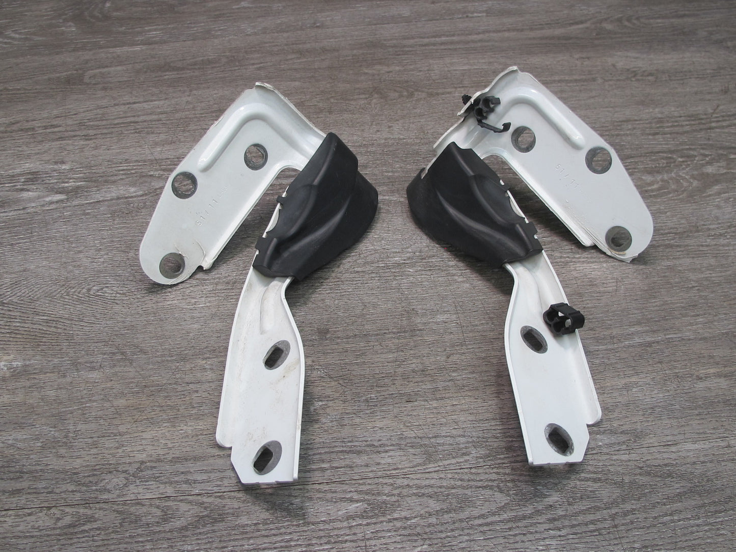 2011-2014 Porsche Cayenne 958 Front Left & Right Hood Hinge Set of 2