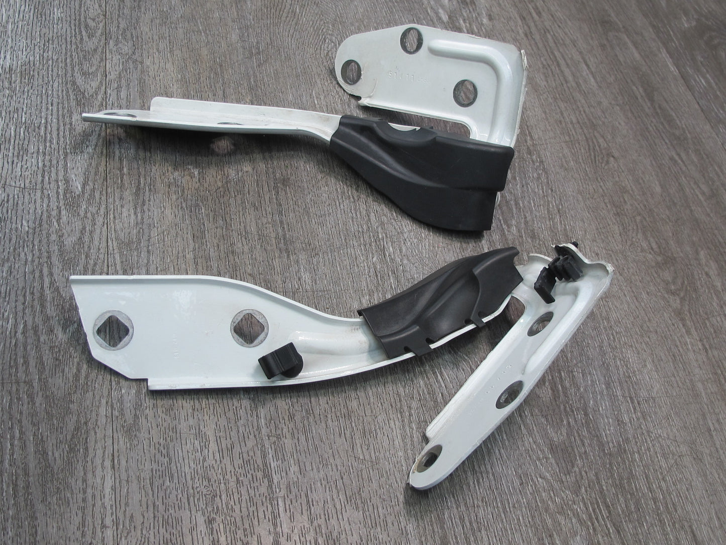 2011-2014 Porsche Cayenne 958 Front Left & Right Hood Hinge Set of 2