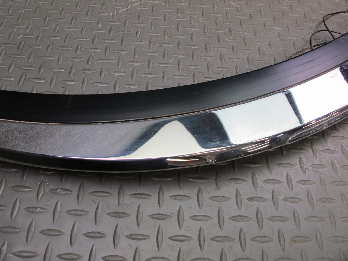 07-10 Bentley Continental GTC Rear Chrome Trim Molding Cover w Brake Light