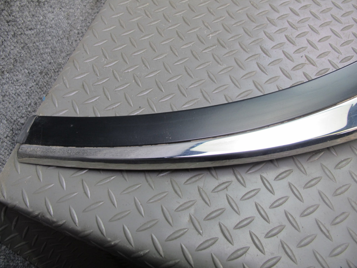 07-10 Bentley Continental GTC Rear Chrome Trim Molding Cover w Brake Light