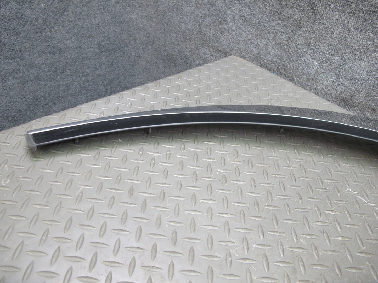 07-10 Bentley Continental GTC Rear Chrome Trim Molding Cover w Brake Light