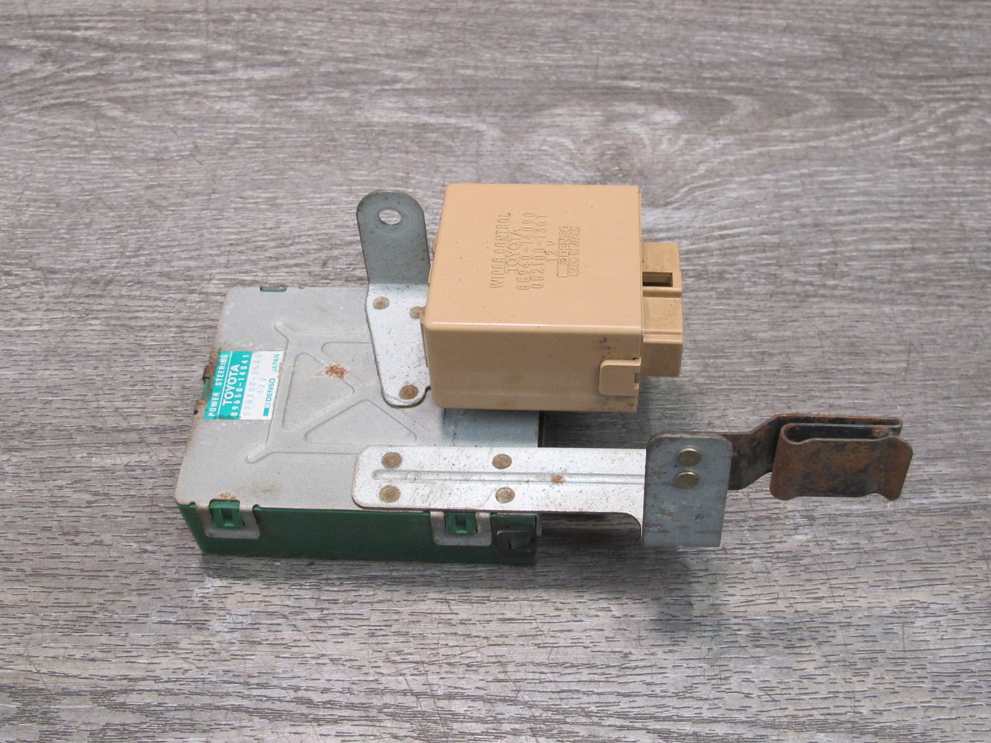 89-92 Toyota Supra MK3 Power Steering & Wiper Control Module w Bracket Assy OEM