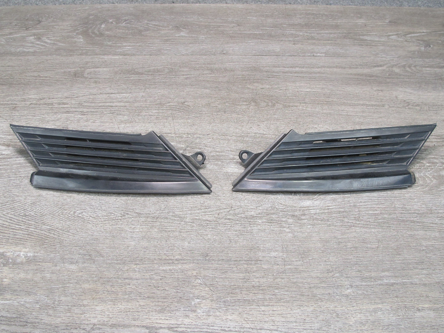 85-89 Toyota MR2 AW15 Rear Left & Right Exterior C-pillar Vent Trim Set OEM