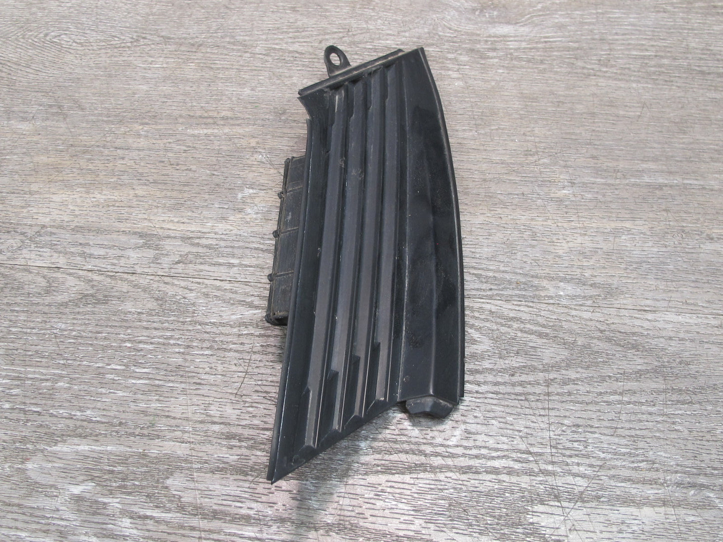 85-89 Toyota MR2 AW15 Rear Left & Right Exterior C-pillar Vent Trim Set OEM
