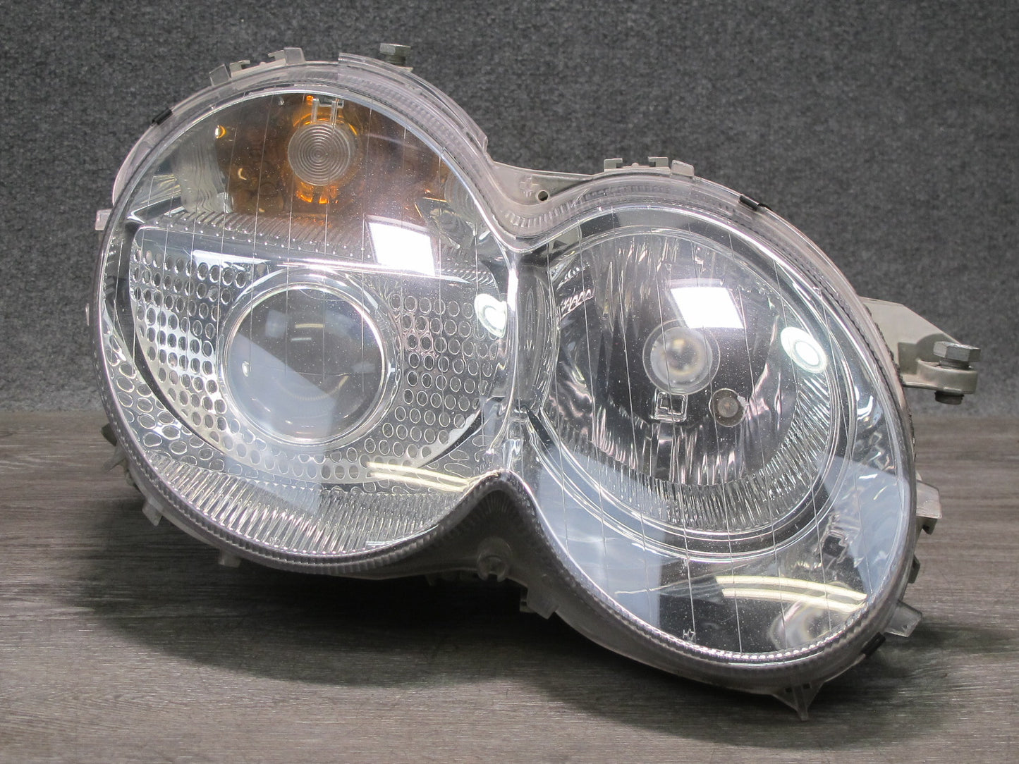 03-08 Mercedes R230 Sl-class Front Right Xenon HID Headlight Lamp OEM