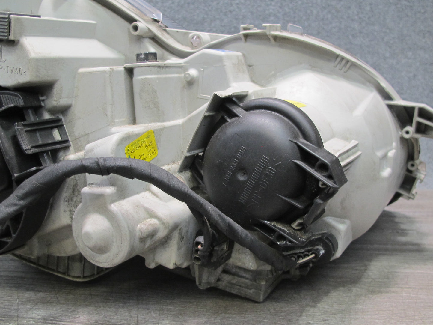 03-08 Mercedes R230 Sl-class Front Left BI Xenon HID Headlight Lamp OEM