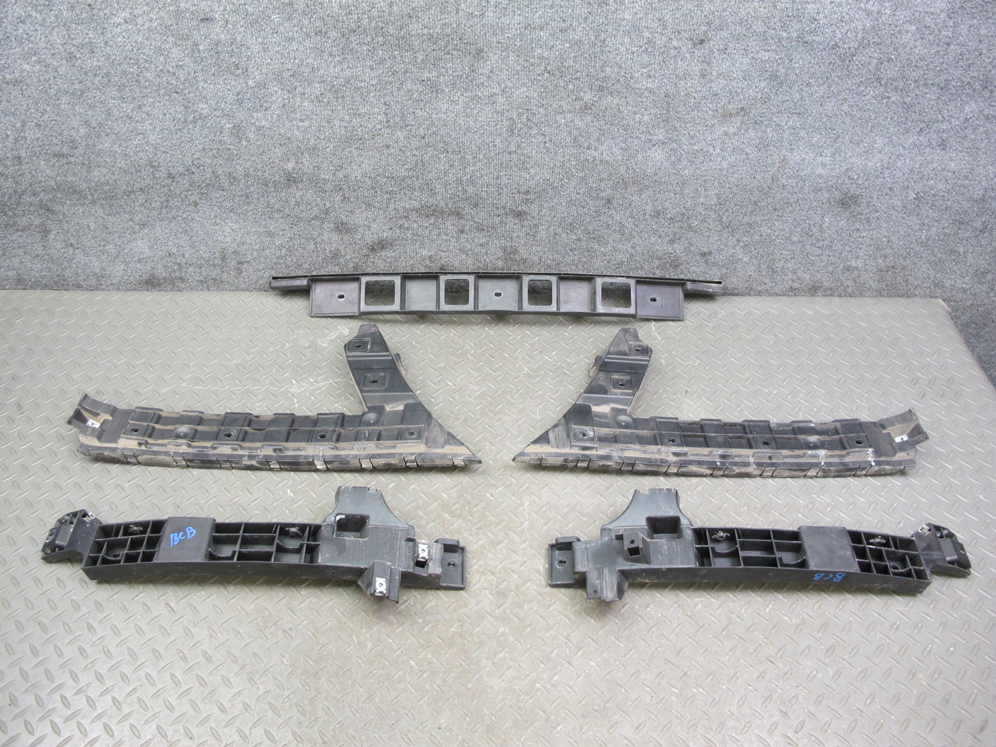 03-12 Bentley Continental GTC GT Rear Bumper Mount Bracket Support Set of 5
