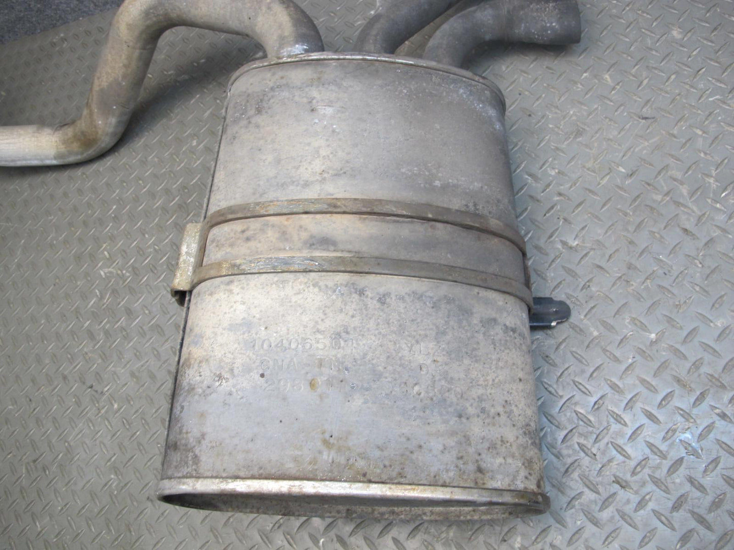 2000 Chevrolet Corvette C5 Rear Right Exhaust Muffler 10406504 OEM