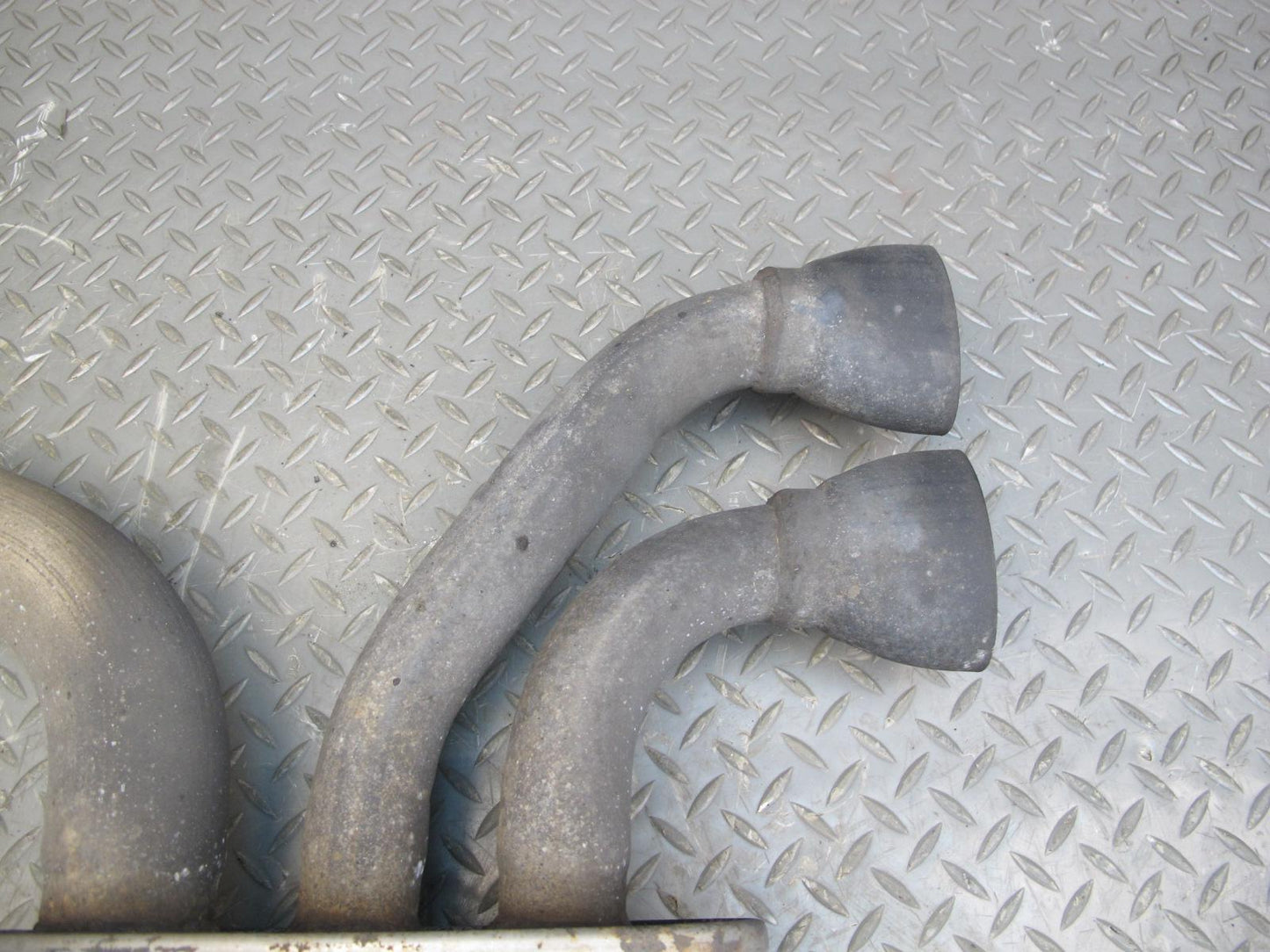 2000 Chevrolet Corvette C5 Rear Left Exhaust Muffler 10406504 OEM