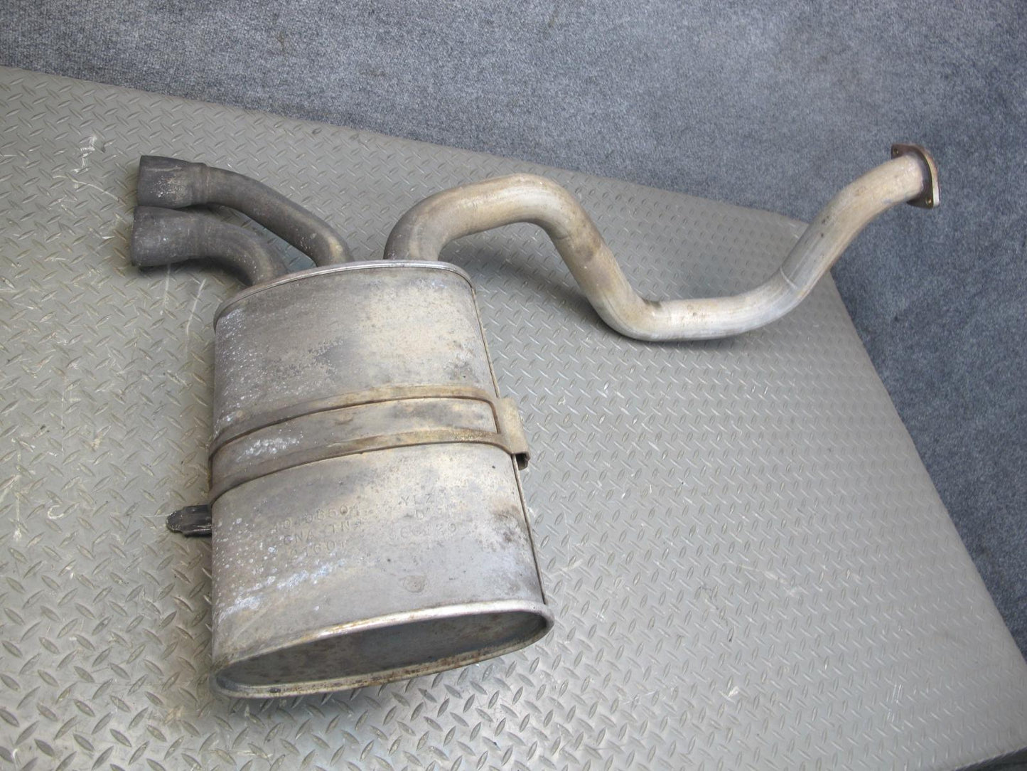 2000 Chevrolet Corvette C5 Rear Left Exhaust Muffler 10406504 OEM