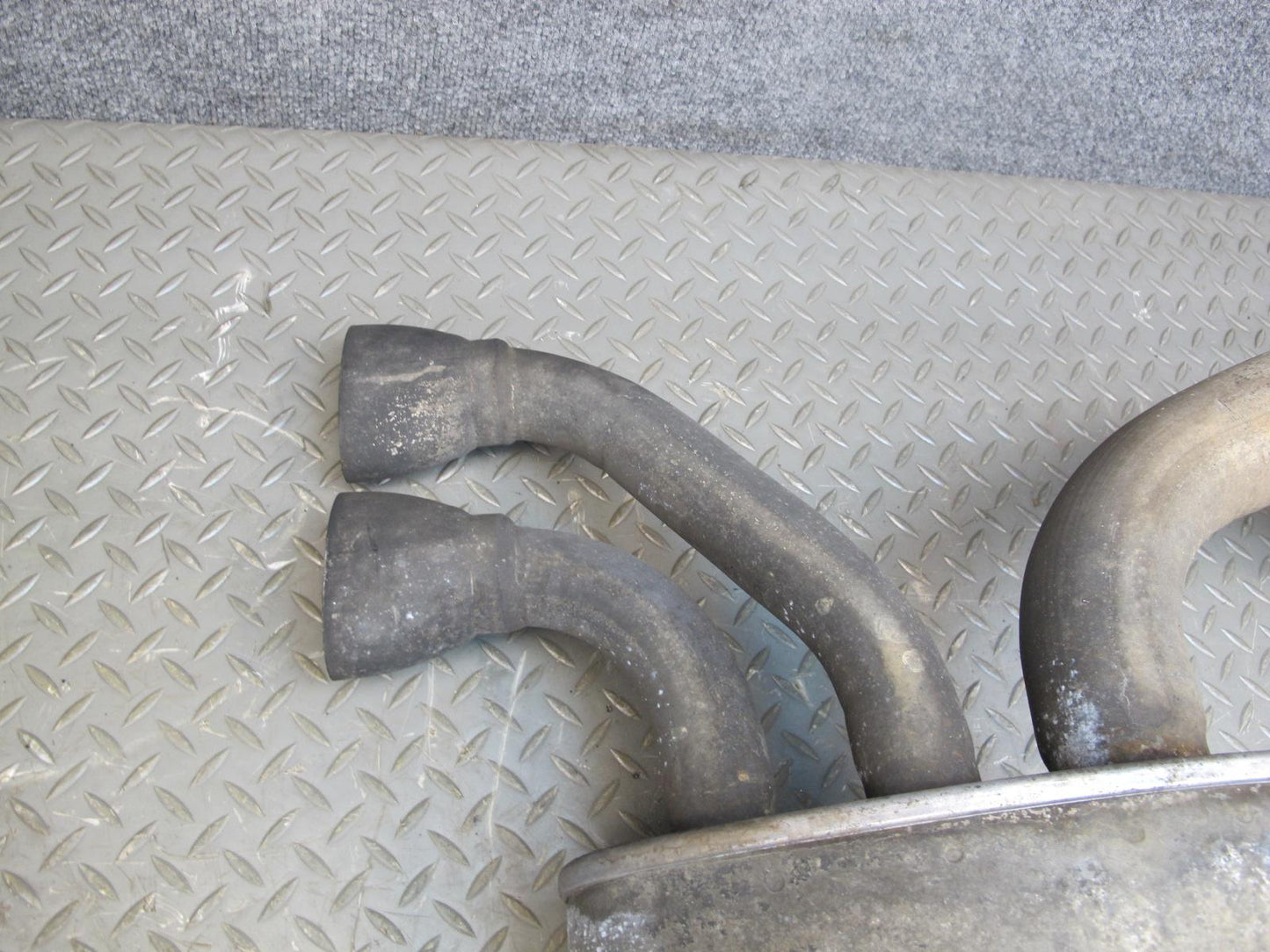 2000 Chevrolet Corvette C5 Rear Left Exhaust Muffler 10406504 OEM