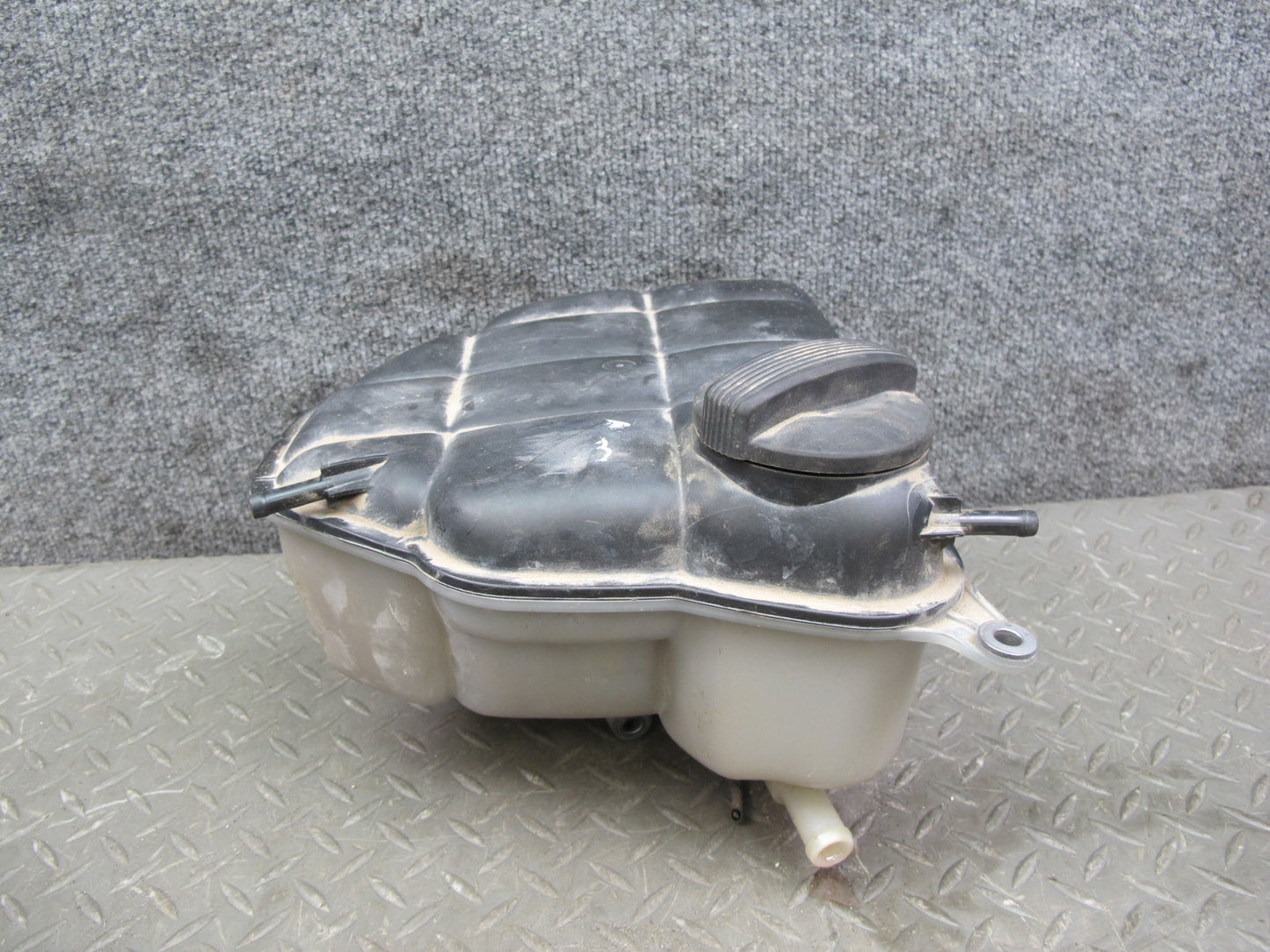 03-10 Bentley Continental GTC GT Flying Spur Expansion Overflow Reservoir Tank