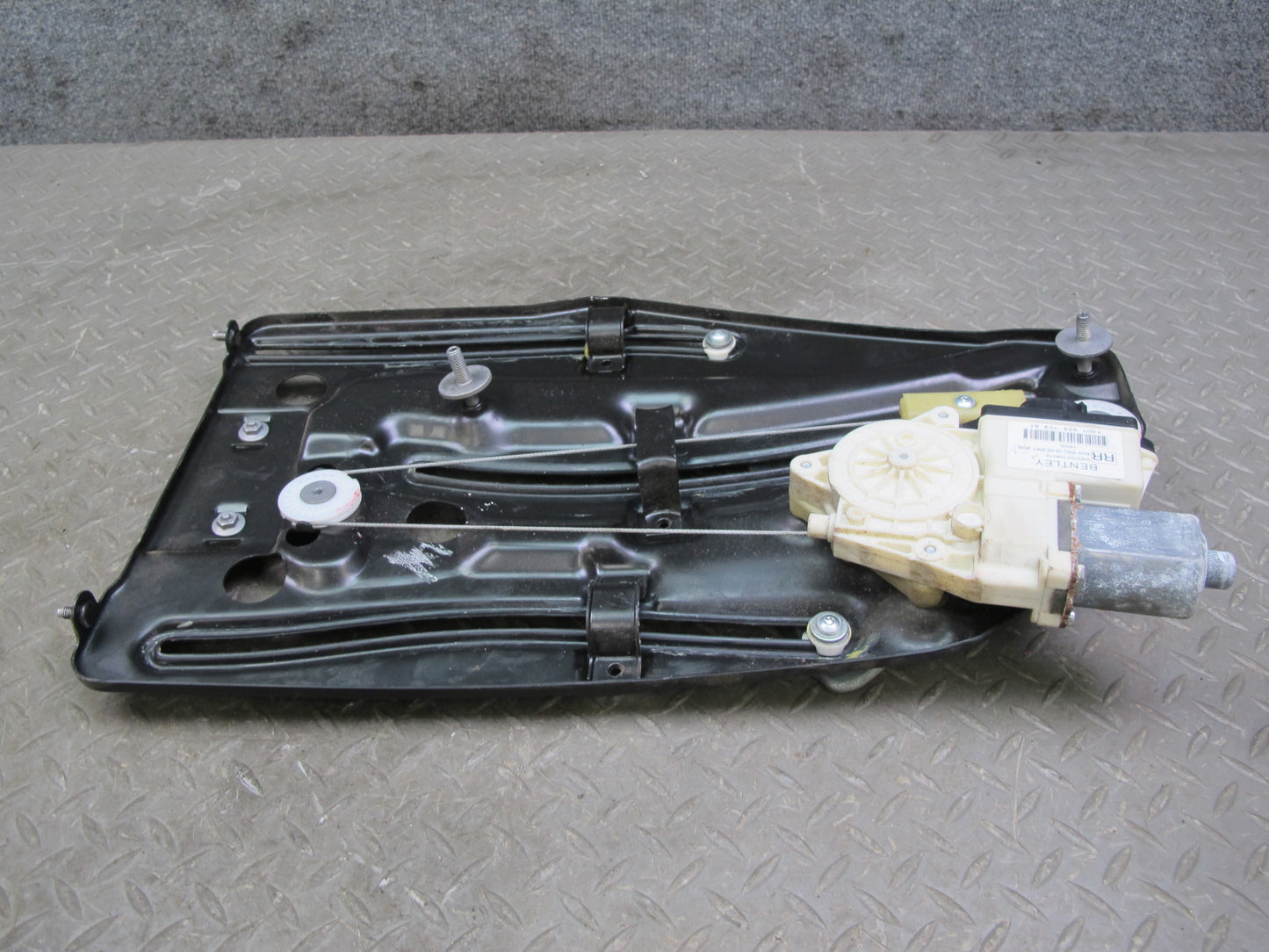 07-10 Bentley Continental GTC Rear Right Quarter Window Regulator w Motor
