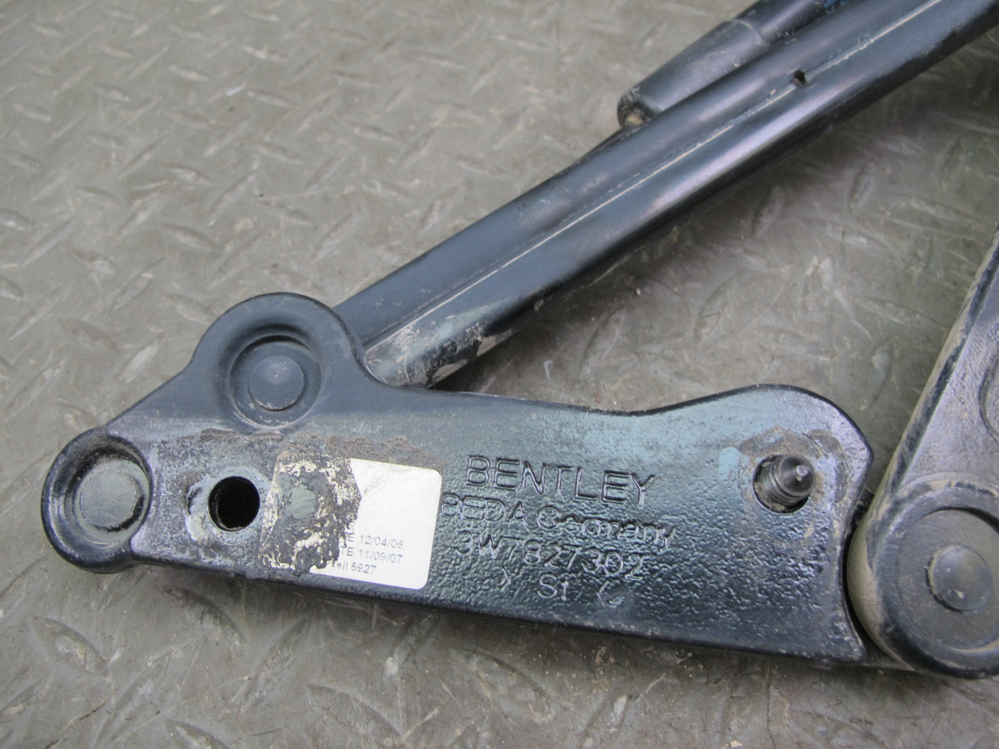 07-17 Bentley Continental GTC Rear Left & Right Trunk Lid Hinge Set of 2