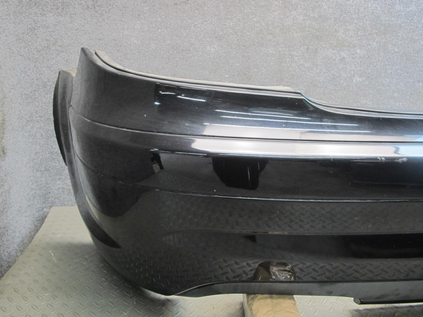 05-10 Mercedes R171 SLK55 AMG Rear Bumper Cover Black w Foam Absorber Assy OEM