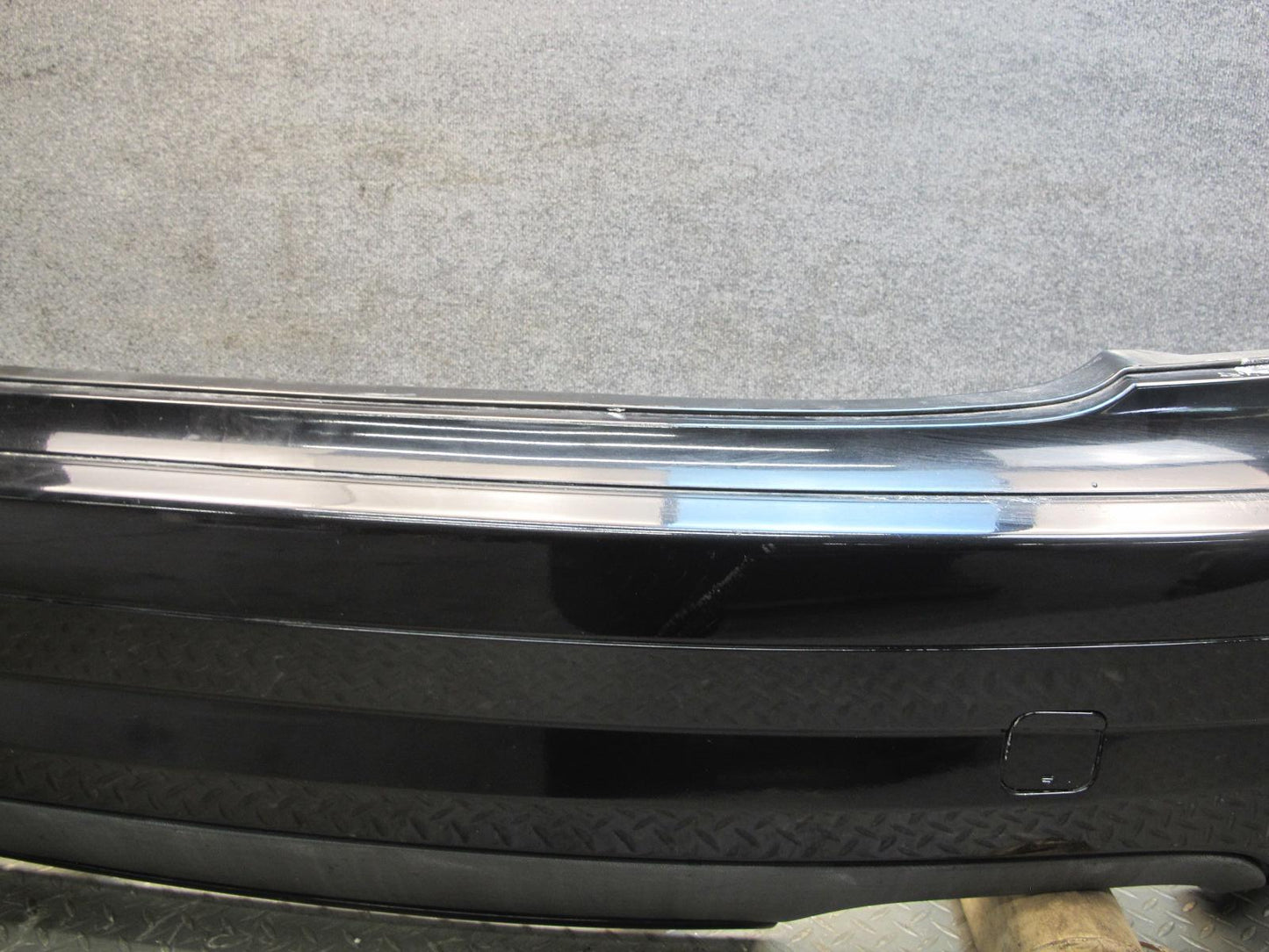 05-10 Mercedes R171 SLK55 AMG Rear Bumper Cover Black w Foam Absorber Assy OEM