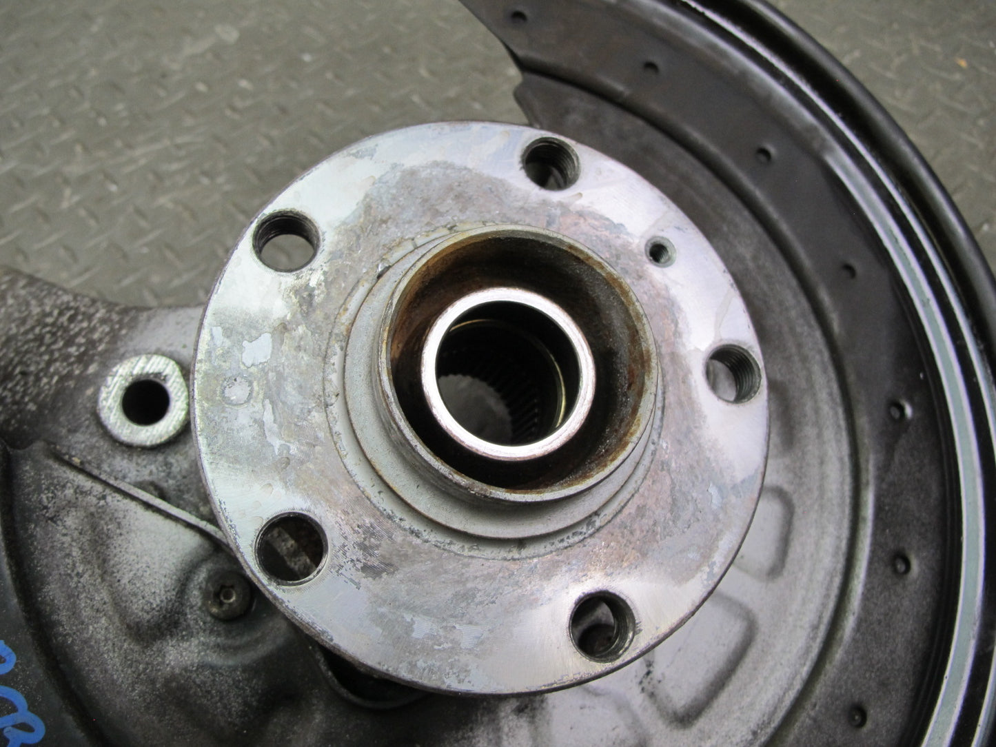 03-10 Bentley Continental Rear Right Spindle Knuckle Wheel Hub Bearing 37k Miles