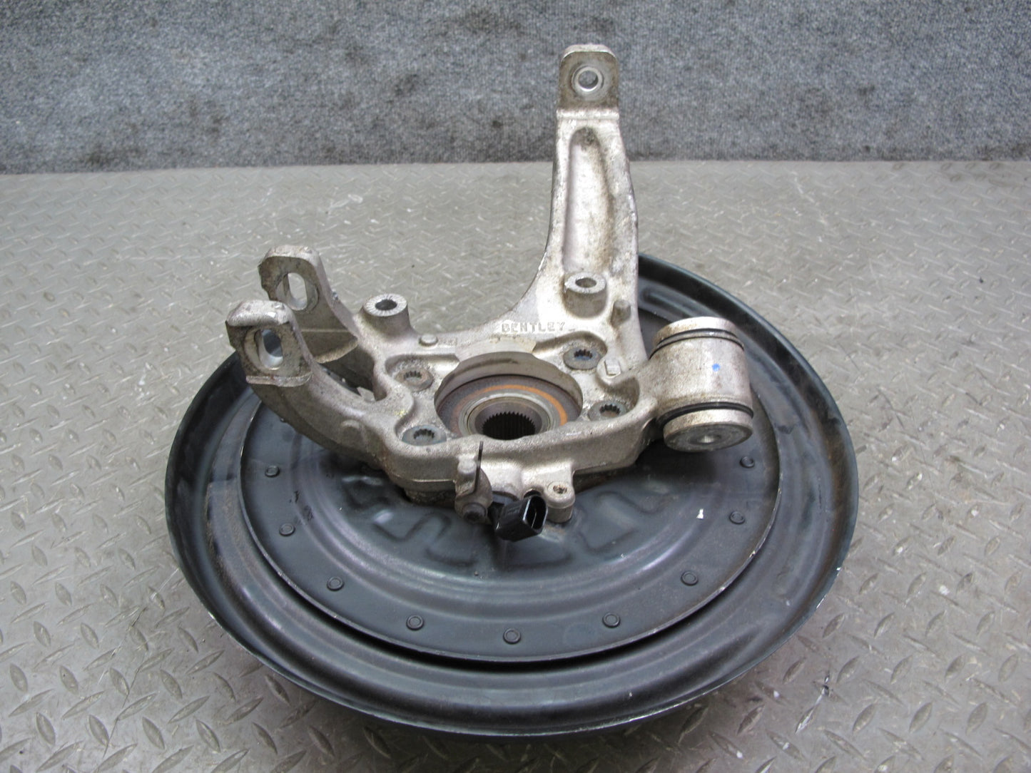 03-10 Bentley Continental Rear Right Spindle Knuckle Wheel Hub Bearing 37k Miles