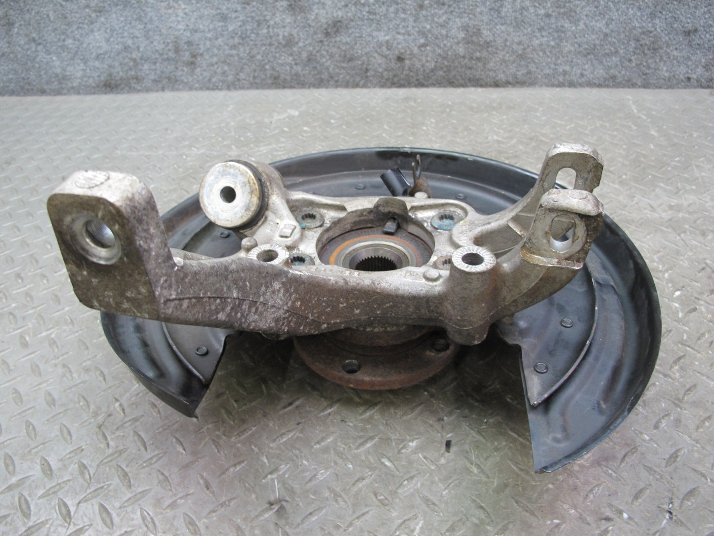 03-10 Bentley Continental Rear Right Spindle Knuckle Wheel Hub Bearing 37k Miles