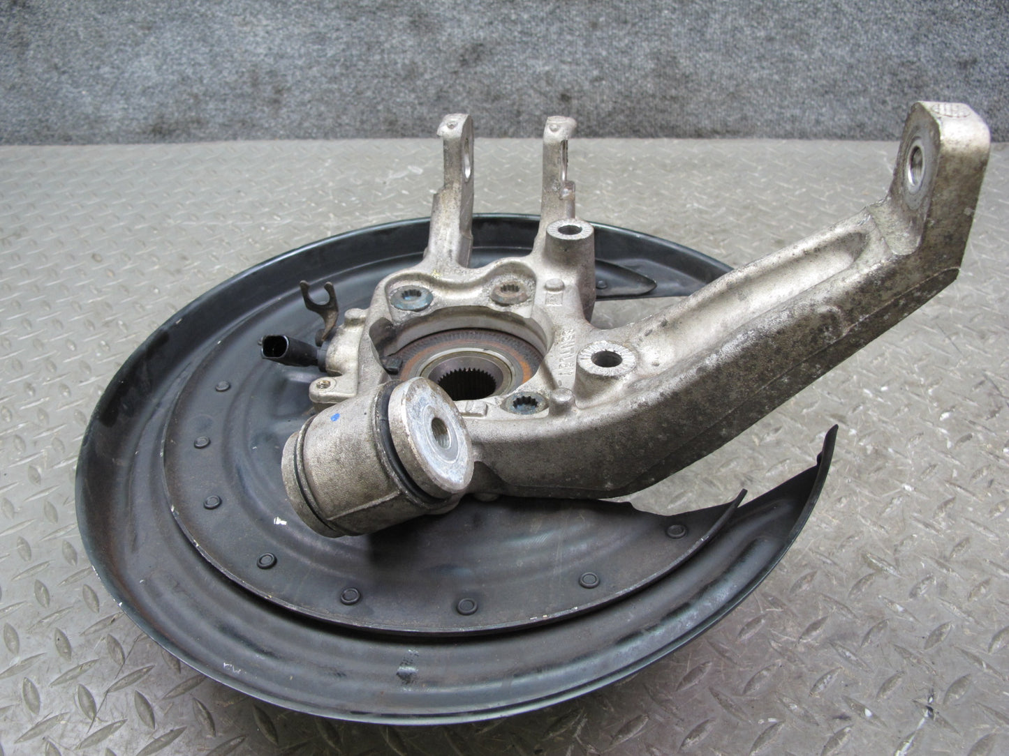 03-10 Bentley Continental Rear Right Spindle Knuckle Wheel Hub Bearing 37k Miles