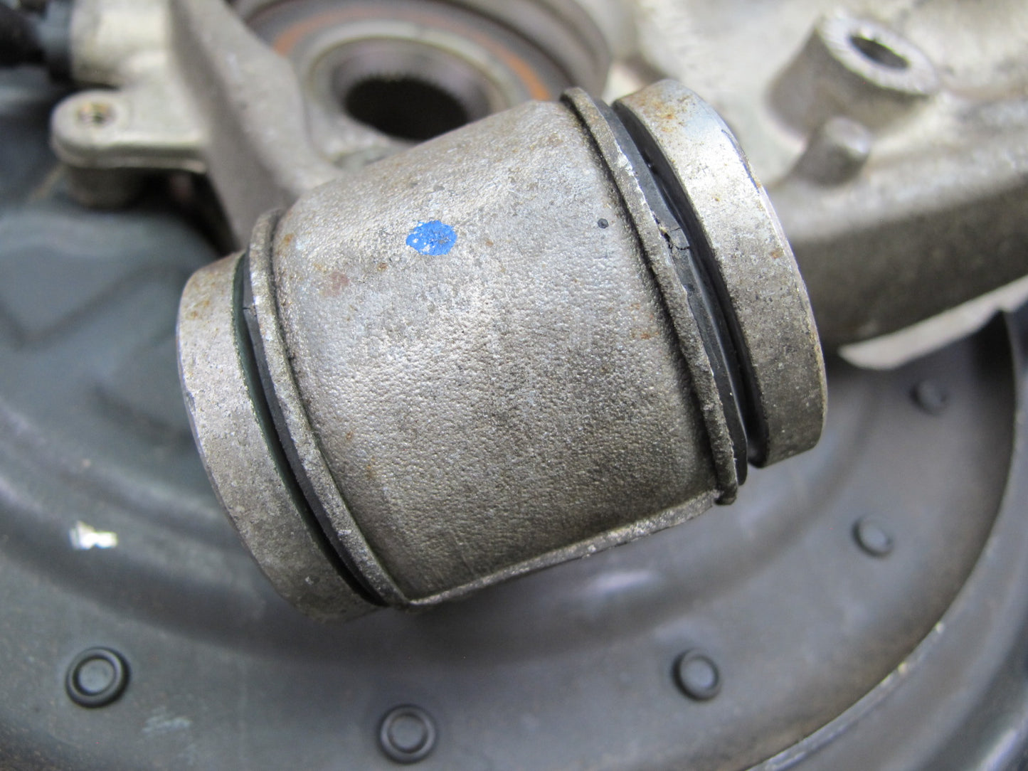 03-10 Bentley Continental Rear Right Spindle Knuckle Wheel Hub Bearing 37k Miles