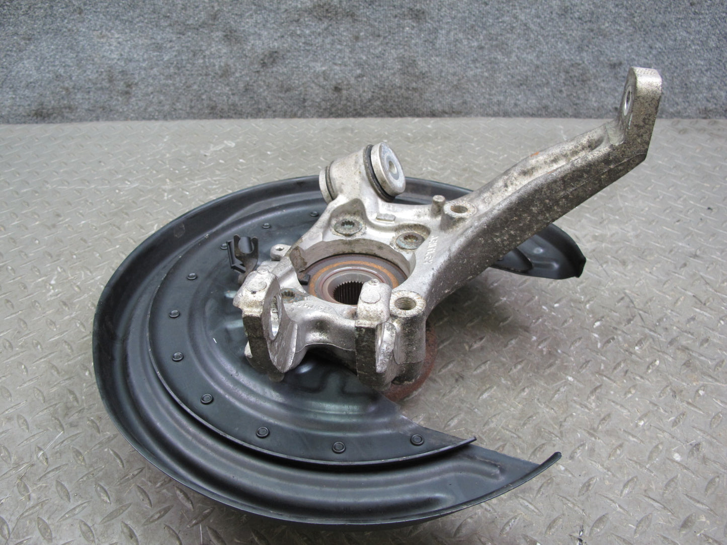 03-10 Bentley Continental Rear Left Spindle Knuckle Wheel Hub Bearing 37k Miles