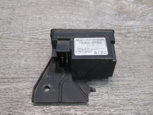 84-86 Nissan Z31 300ZX 2+0 Headlight Lamp Sensor Module 28410-19P00 OEM